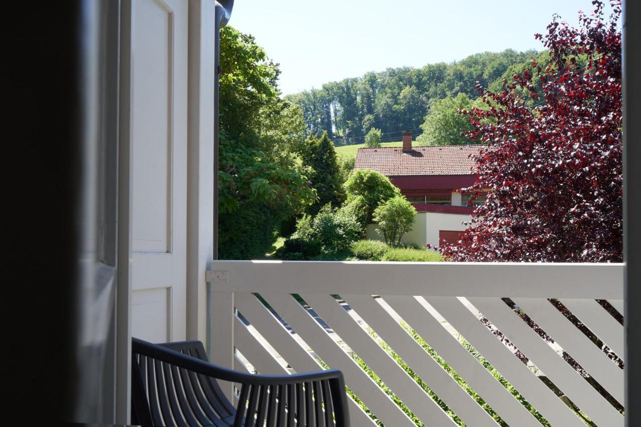 Gaestehaus Am Wasserschloss & Restaurant Wasserschloss 인즐링겐 외부 사진