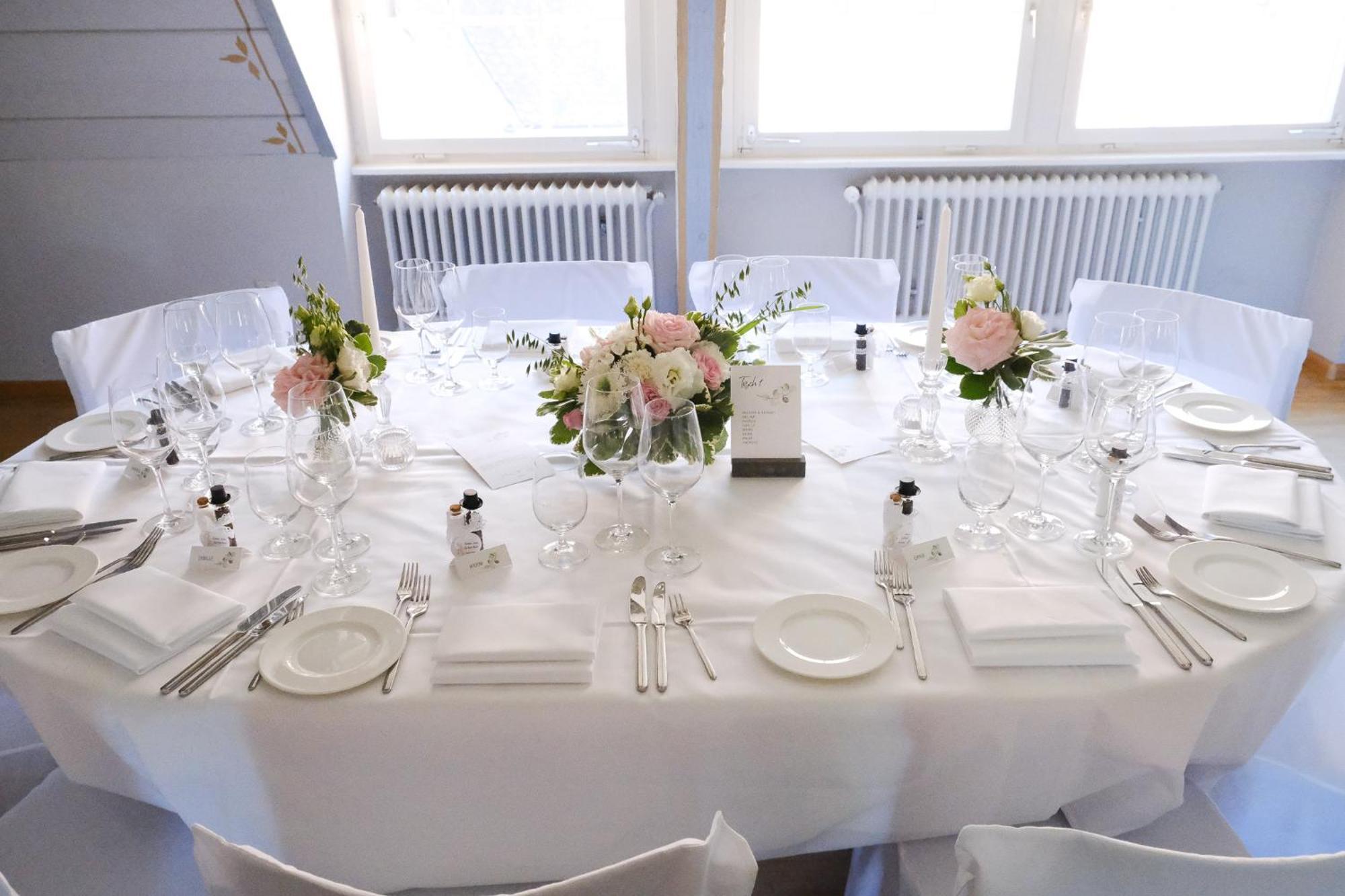 Gaestehaus Am Wasserschloss & Restaurant Wasserschloss 인즐링겐 외부 사진